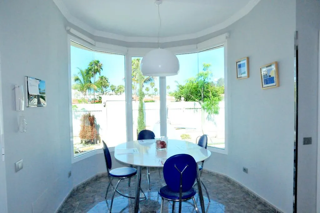 Villa Holiday World Μασπαλόμας